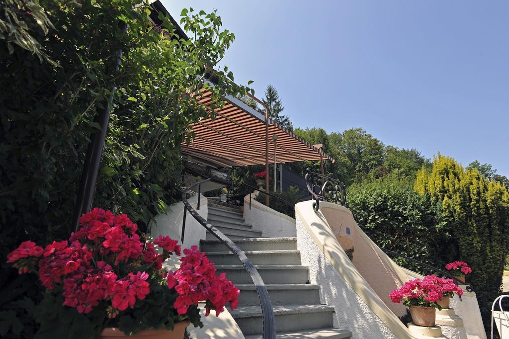 קורטאיו Hotel Restaurant Le Chalet מראה חיצוני תמונה